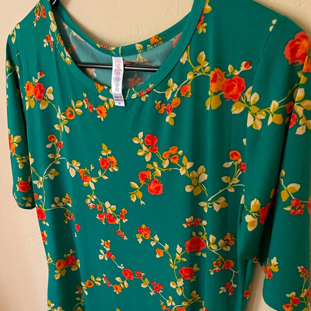 Size M LuLaRoe Julia dress, vibrant green w/beautiful red/orange floral print